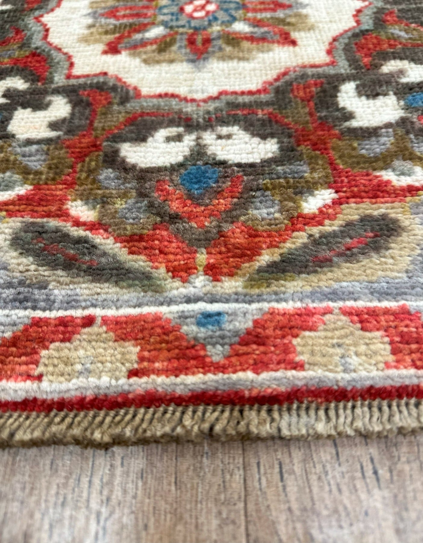 Tiny Knot - Heron Rust / 2'2" x 3'4"