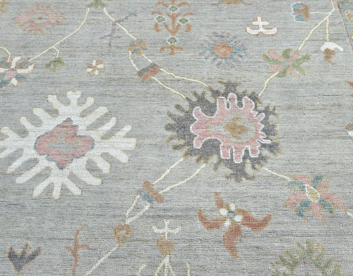 Organic non toxic Oushak wool knotted rug, best mwb oushak from Pakistan