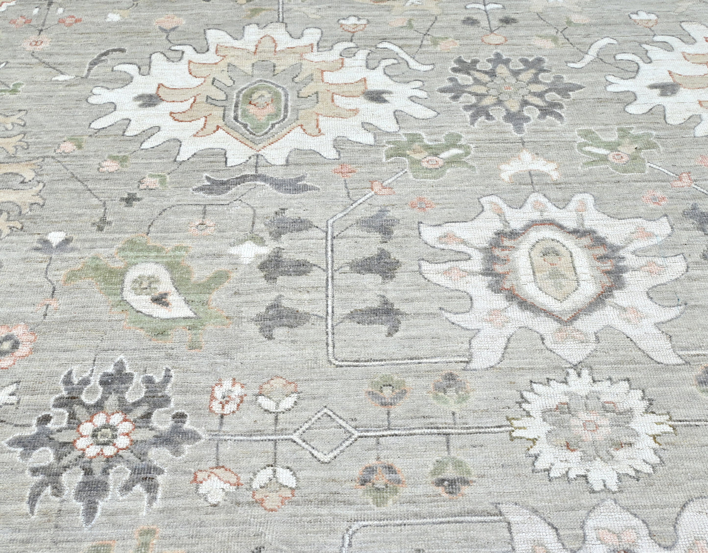 KNOTTED Rugs Proprietary Patterns 9 x 12 Rug - "The Lorne - Seaglass" (8'9" x 11'8")