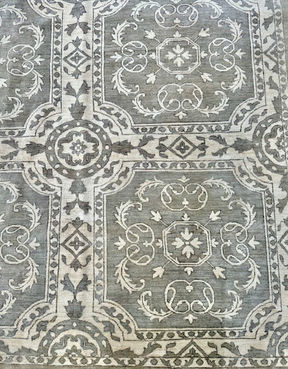 360 sgl hand knotted premium wool large 12 x 15 in gray and white
