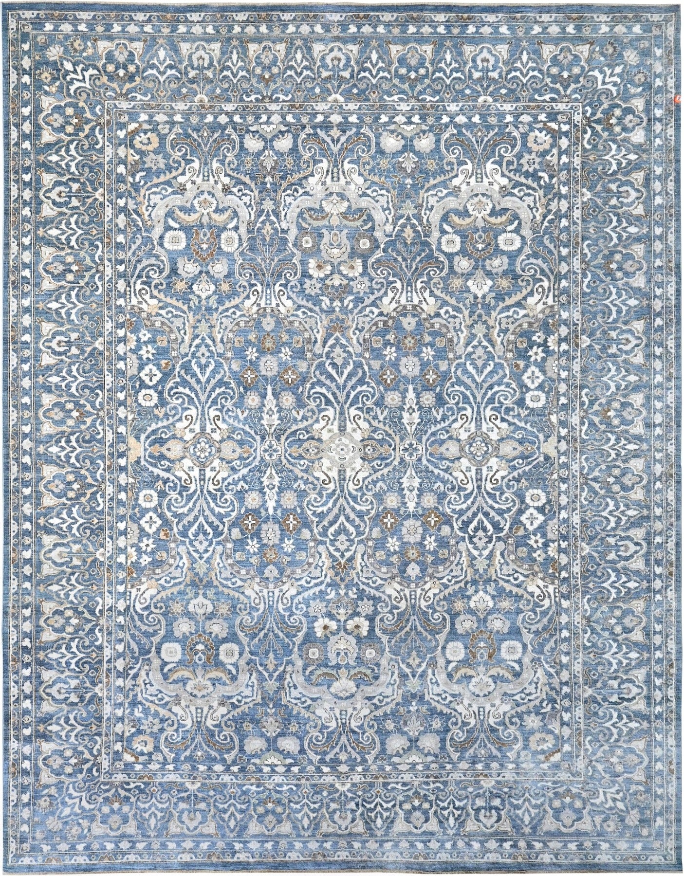 Sophisticated fine quality handknotted blue rug, 290 denim cout "Brocade"
