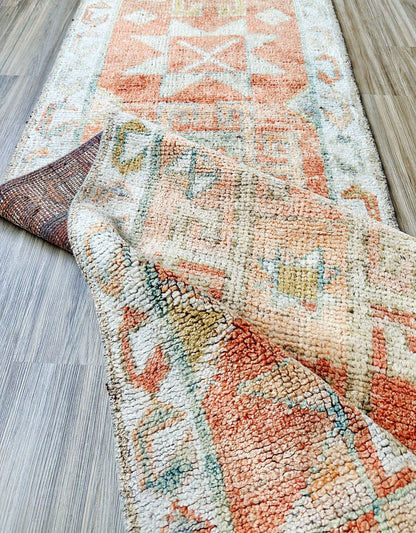 Lilah - Vintage Turkish 3 x 10 Runner (2'11" x 10'4")